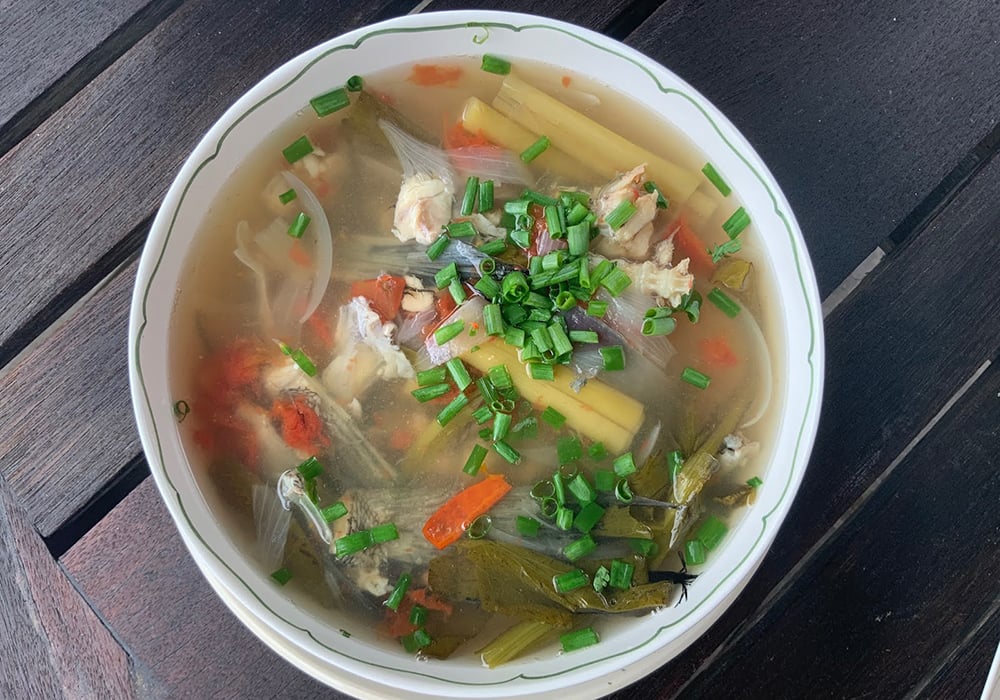 Cá vược nấu canh chua