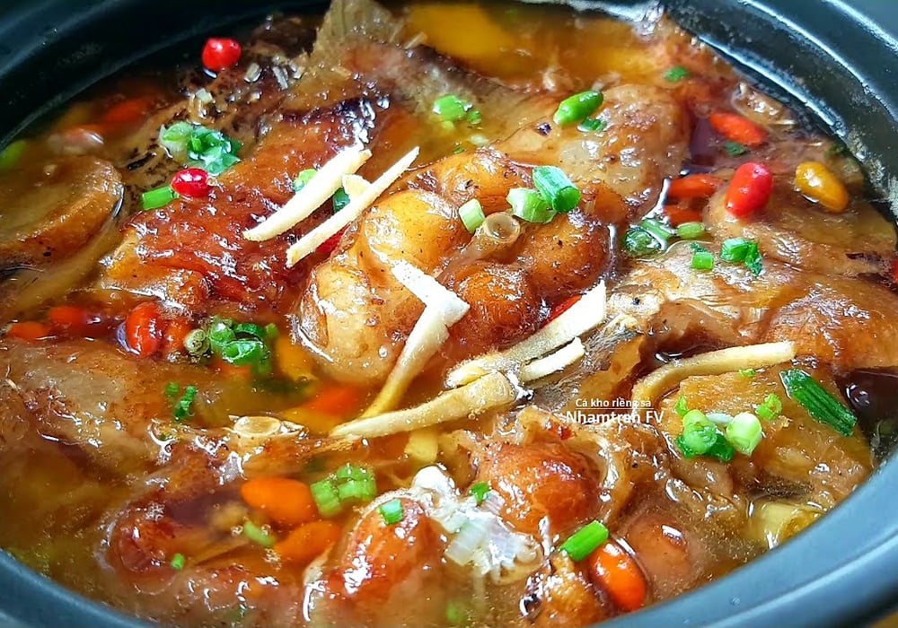 Cá vược kho riềng
