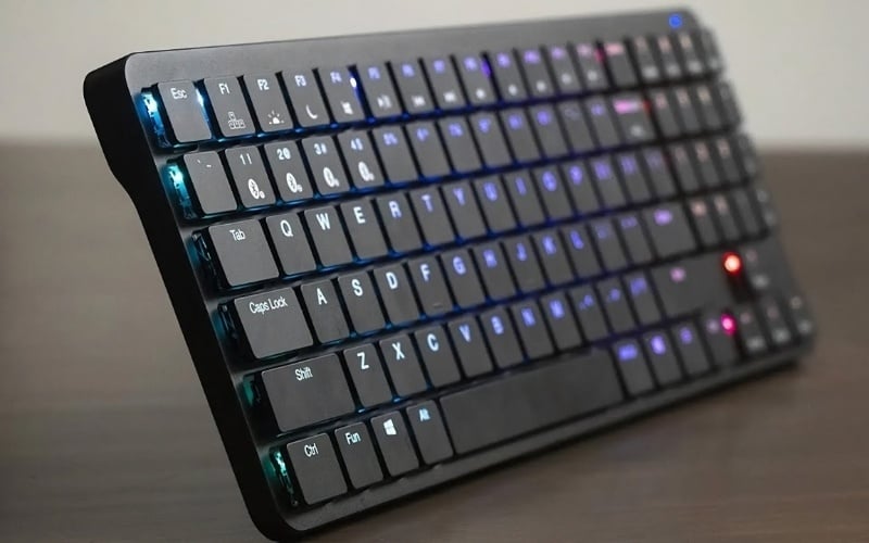 Bàn phím low profile có phím và switch thấp hơn bàn phím cơ truyền thống