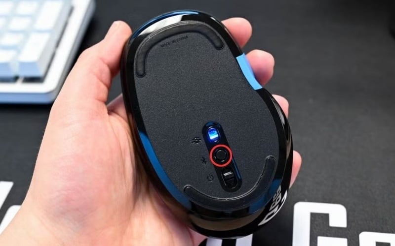 Bluetooth dùng để ghép laptop với các thiết bị ngoại vi mà không cần cắm dây