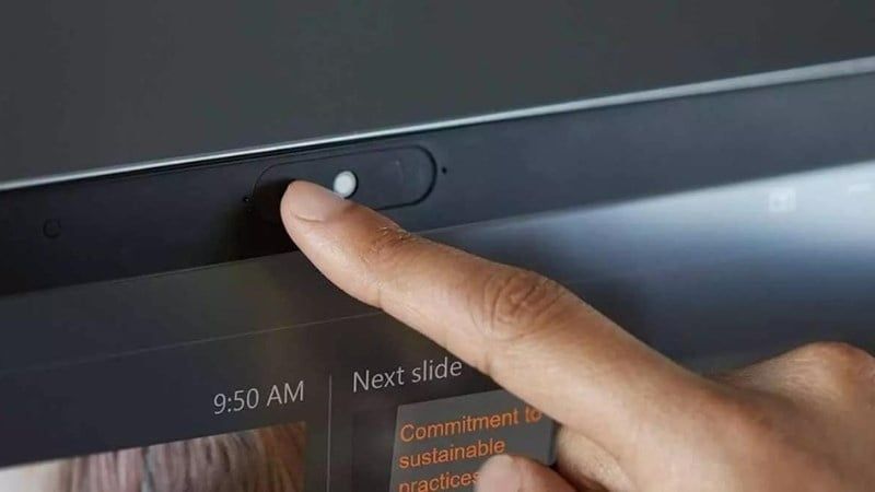 Bạn nên kiểm tra webcam laptop trước khi cần dùng thực tế