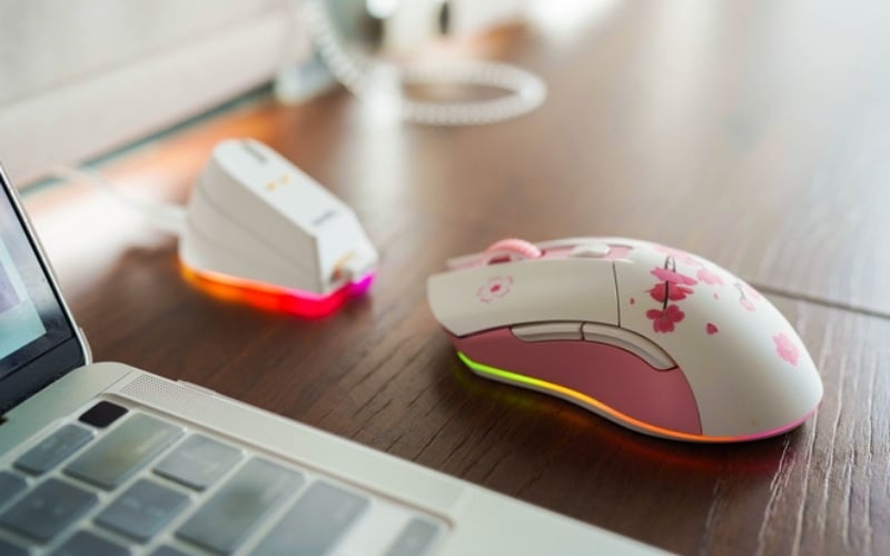 Chuột DareU EM901x RGB Superlight Wireless Pink