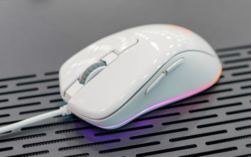 Chuột không dây Dareu tiện lợi, gọn gàng, hỗ trợ kết nối 2.4GHz hoặc Bluetooth, phù hợp di chuyển với pin bền bỉ