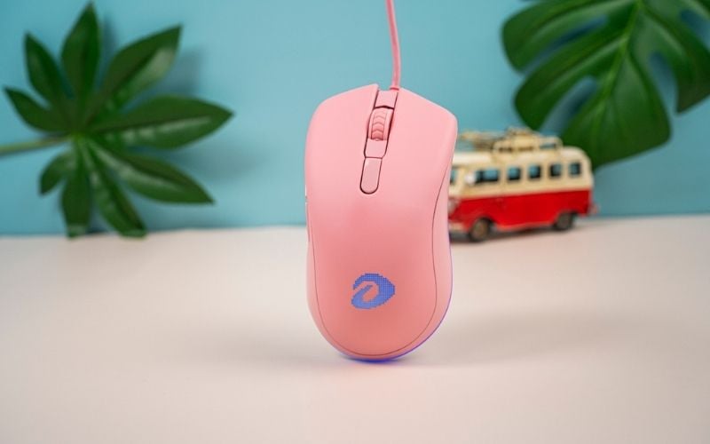 Chuột có dây Dareu mang đến độ trễ cực thấp, kết nối USB ổn định và hiệu suất bền bỉ, lý tưởng cho game thủ