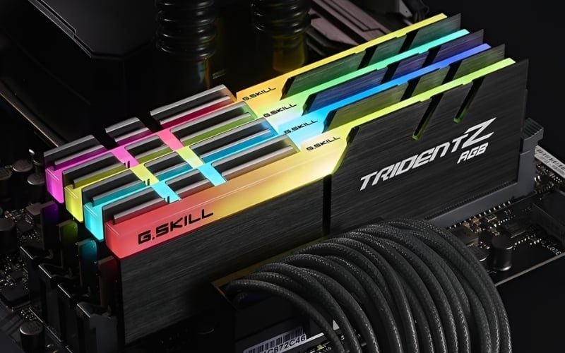Dung lượng 16GB mang lại khả năng đa nhiệm và hỗ trợ được phần mềm chuyên dụng