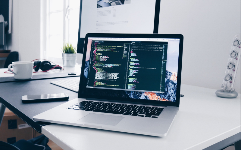 MacBook là lựa chọn bắt buộc khi học Mobile iOS