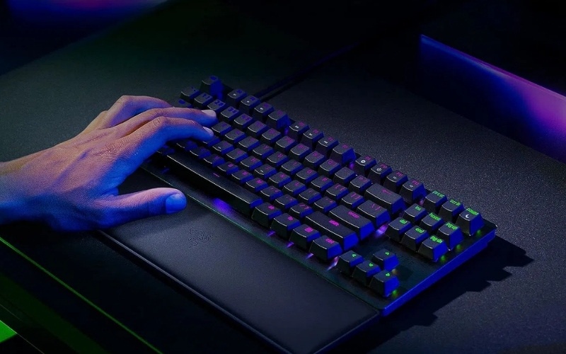 Bàn phím Razer có thể không phù hợp với những ai thích bàn phím gõ êm