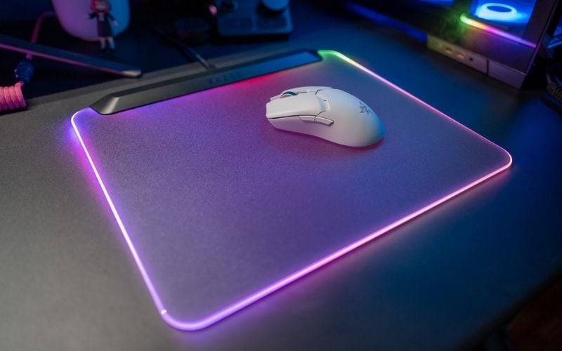 Người dùng có thể điều chỉnh hiệu ứng LED thông qua phần mềm tương ứng
