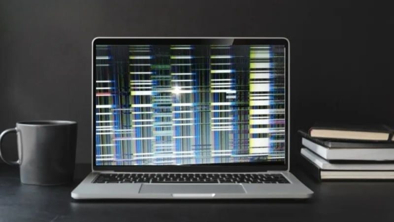 Dấu hiệu màn hình laptop bị giật và nhấp nháy
