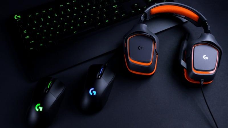 Sử dụng và bảo quản phụ kiện điện thoại, máy tính bền lâu