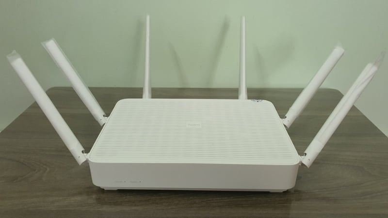 Nên mua router xuyên tường