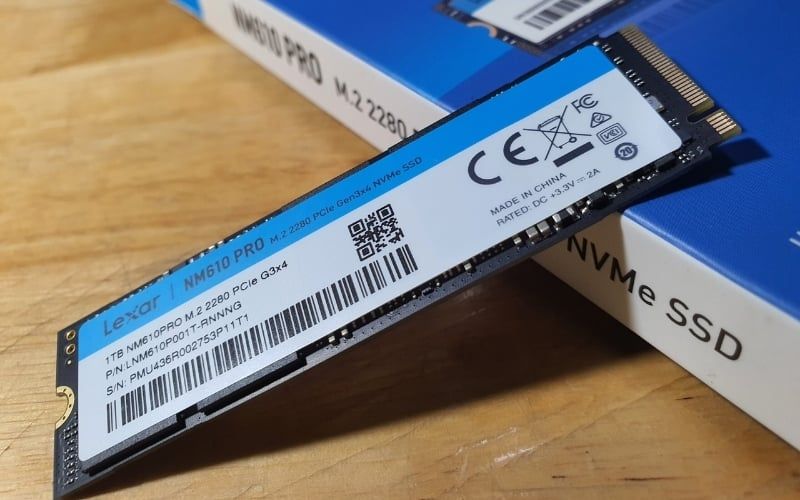Ưu tiên SSD từ thương hiệu uy tín để đảm bảo hiệu năng, độ bền và bảo hành