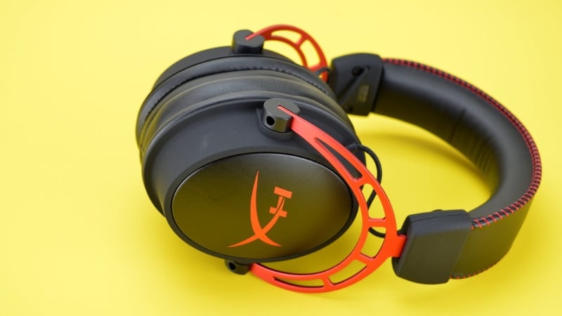 Tai nghe HyperX mang lại âm trường rộng, âm bass mạnh mẽ,