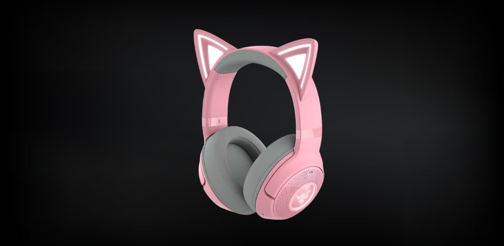 Thiết kế tai mèo và củ tai được trang bị hệ thống đèn Razer Chroma RGB