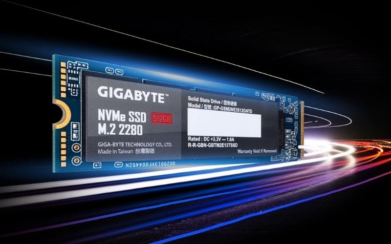 Dung lượng 512GB SSD NVMe là mức tối thiểu