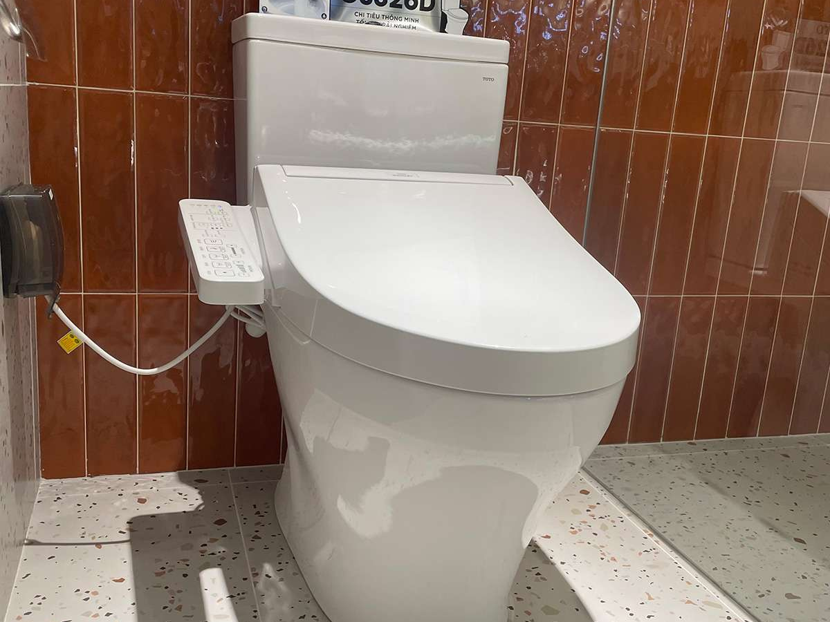 thông tin đặc điểm Bồn cầu thông minh TOTO CS326DW16