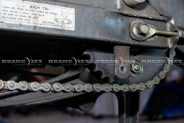 kiểm tra nhông sên đĩa tại HEAD Hoàng Việt