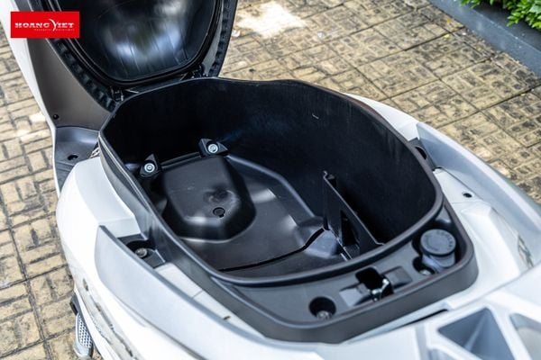 Cốp xe Honda LEAD 2026 tại HEAD Hoàng Việt