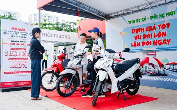 mua xe máy cũ sang tên cần chuẩn bị giấy tờ gì