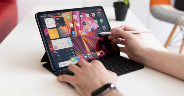 iPad Pro M1 Like New