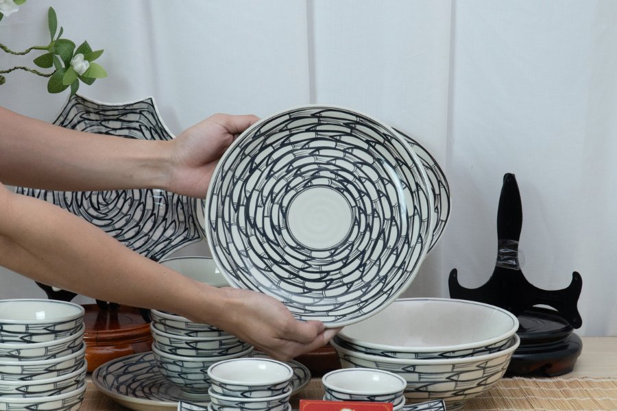 Bộ Bàn Ăn 4 Người (10 món) Men Trắng Vẽ Cá Đàn