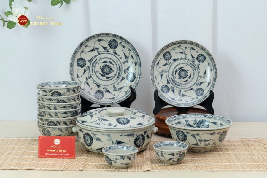 Bộ Bàn Ăn 6 Người (12 món) Men Rạn Vẽ Cúc Đen