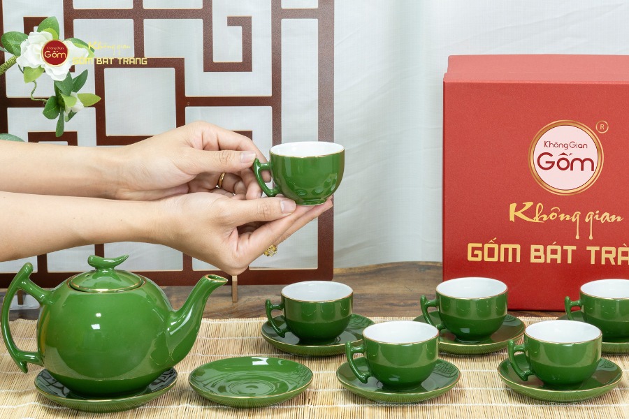 Bộ Trà Men Lục Bưởi Cành Kẻ Vàng