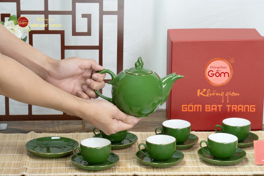 Bộ Trà Men Lục Ngọn Lửa Kẻ Vàng