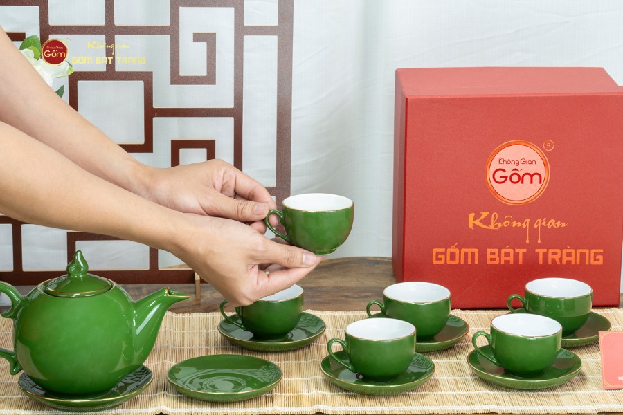 Bộ Trà Men Lục Ngọn Lửa Kẻ Vàng