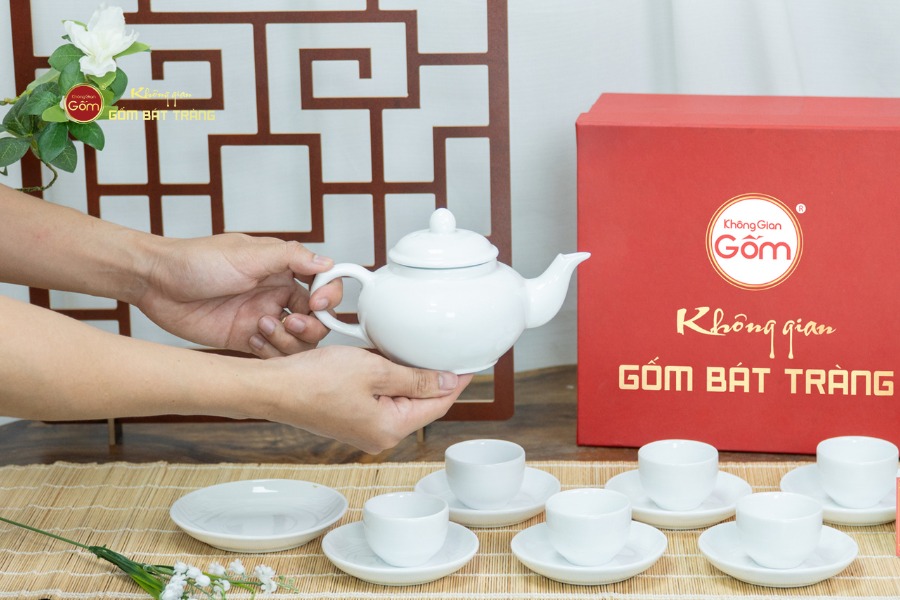 Bộ Trà Men Trắng Bà Ba
