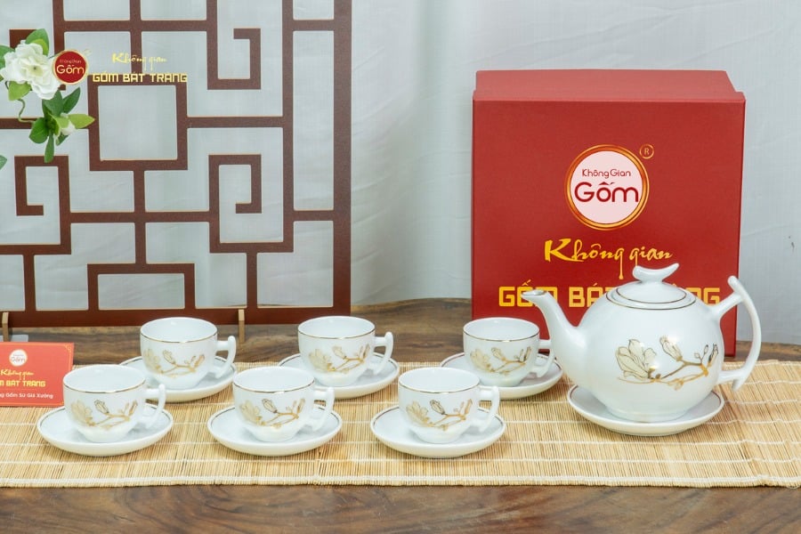 Bộ Trà Men Trắng Bưởi Cành Hoa Mộc Lan Vẽ Vàng