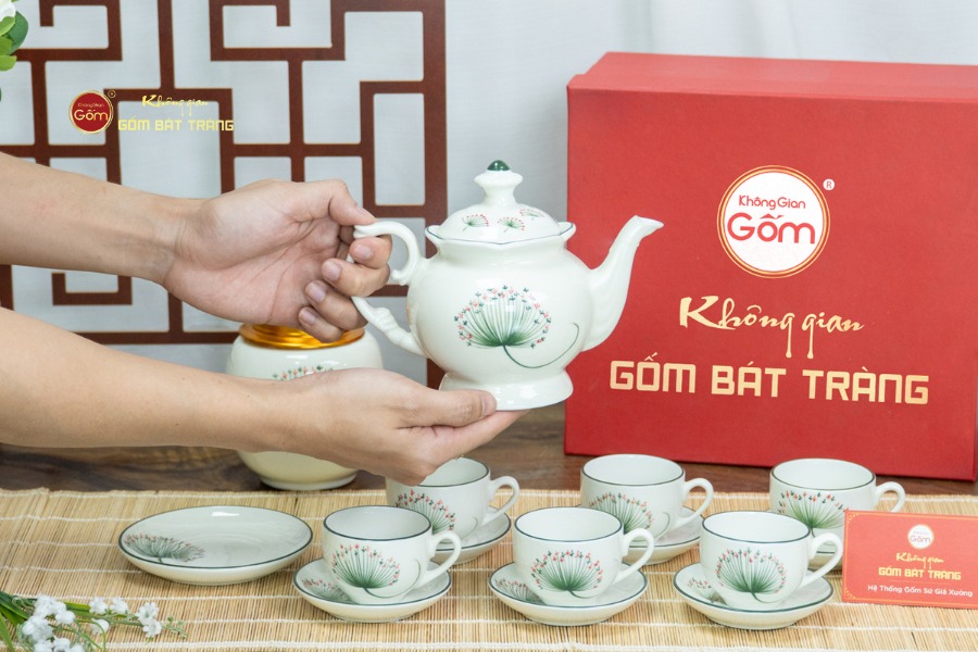 Bộ Trà Men Trắng Đài Các Vẽ Hoa Bồ Công Anh