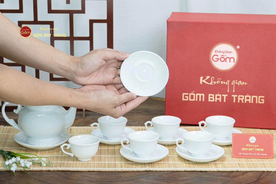 Bộ Trà Men Trắng Đài Các