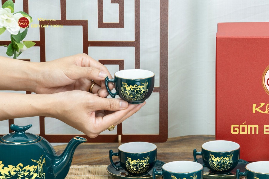 Bộ Trà Men Xanh Lam Bưởi Cành Hoa Sen Vẽ Vàng