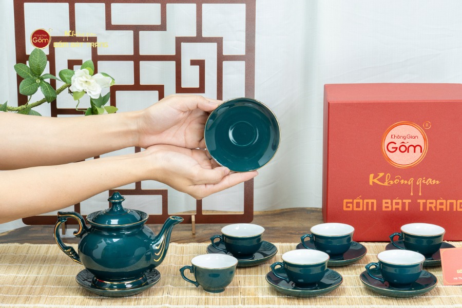 Bộ Trà Men Xanh Lam Đài Các Kẻ Vàng