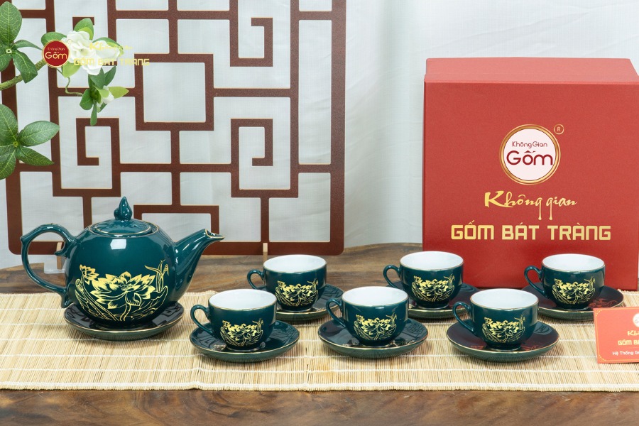 Bộ Trà Men Xanh Lam Ngọn Lửa Hoa Sen Vẽ Vàng