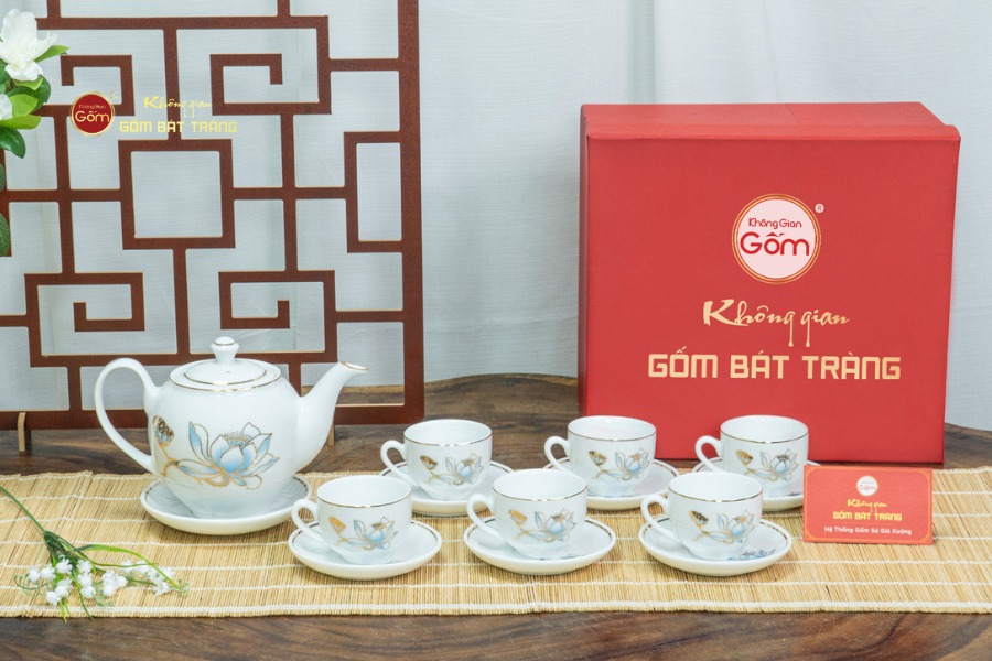 Bộ Trà Minh Long Hoa Sen Xanh Vẽ Vàng