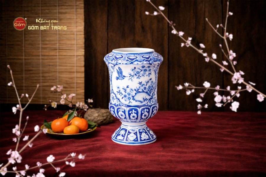 Chóe Nhọn Không Nắp Họa Tiết Nhị Cảnh Ngàn Hoa