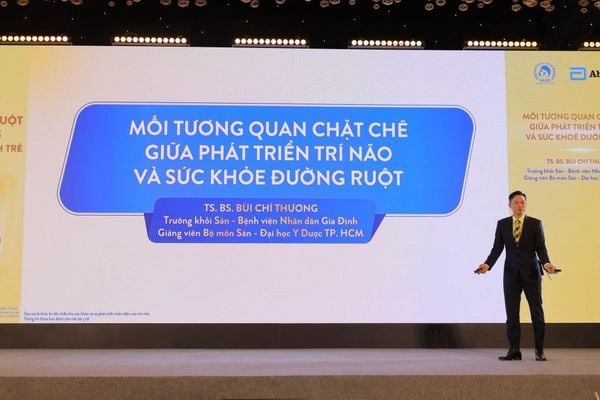 Ts.Bs Bùi Chí Thương Tại Hội Thảo Khoa Học Với Chủ Đề ‘Hệ Vi Sinh Đường Ruột – Chìa Khóa Vàng Cho Sức Khỏe Miễn Dịch Trẻ’ Tại Khánh Hòa