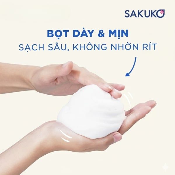 Senka Perfect Bubble For Body Floral Plus với lớp bọt dày mịn giúp làm sạch sâu