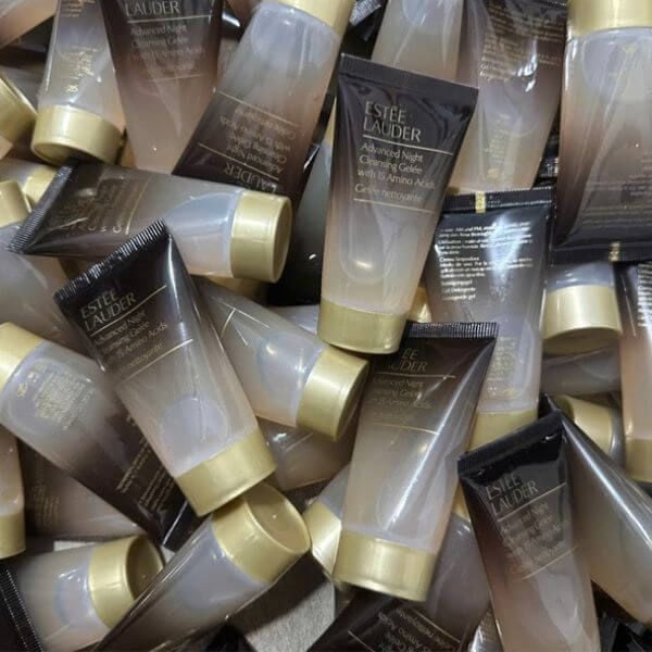 sữa rửa mặt estee lauder