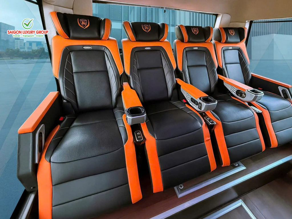 cho-thue-xe-limousine-18-cho