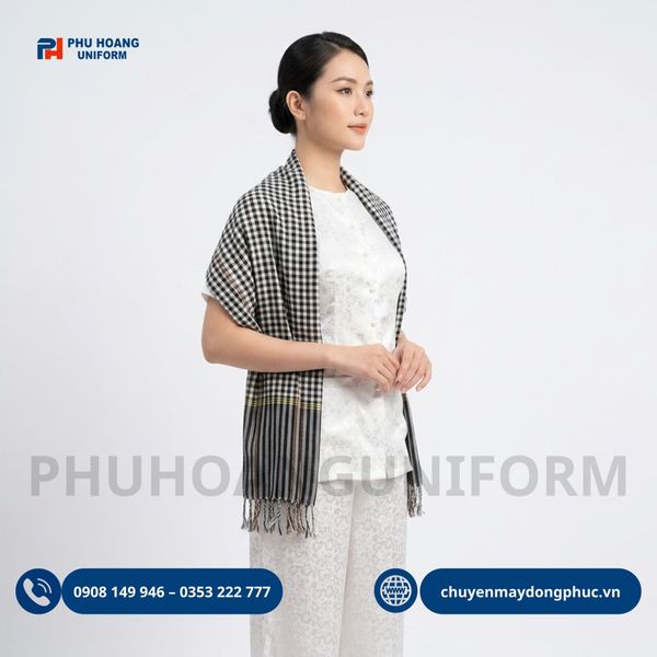 Bộ Bà Ba Gấm Trắng, Khăn Rằn