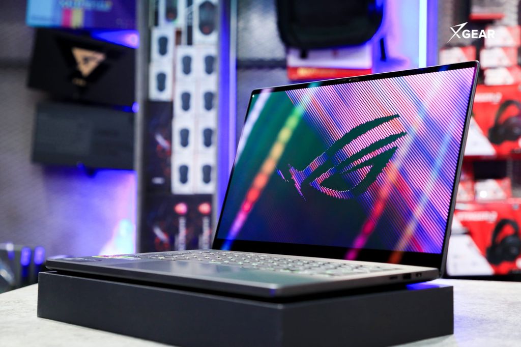 Laptop Gaming ASUS ROG Zephyrus G14 GA403GM-SY164W