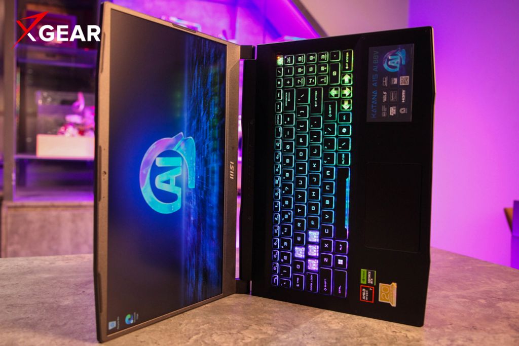 ngoại hình của MSI Katana 15 B13UDXK 2412VN