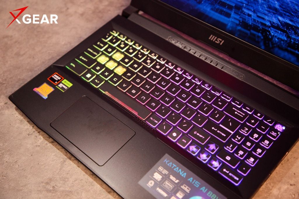 bàn phím RGB MSI trên MSI Katana 15 B13UDXK 2412VN