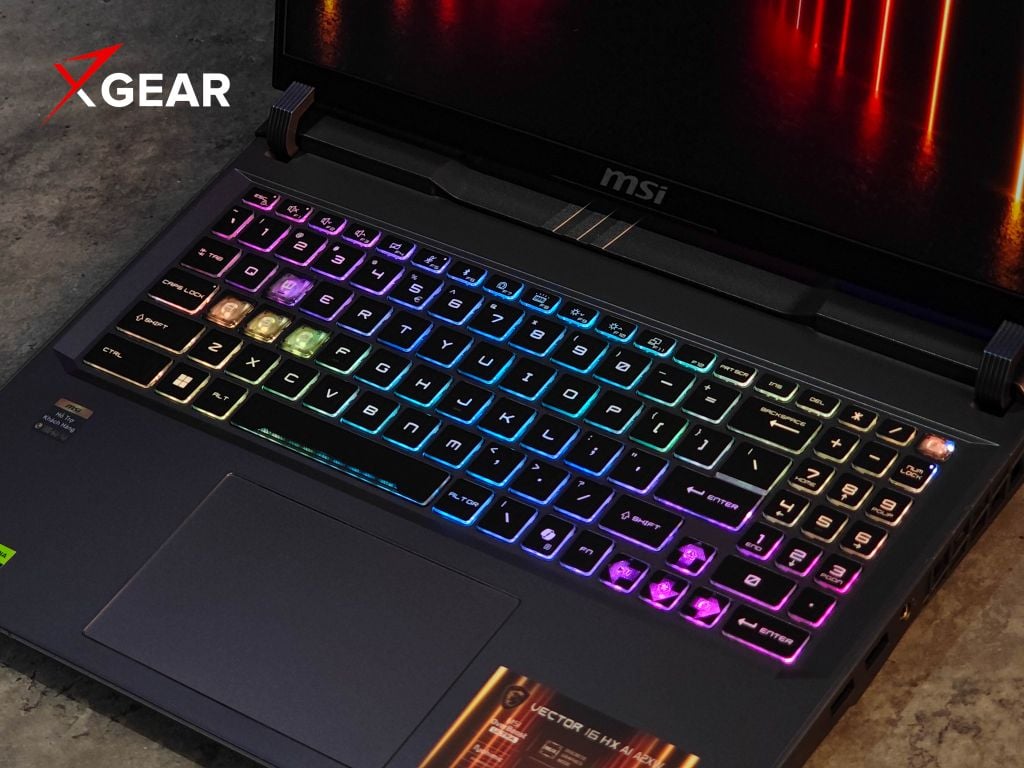 laptop MSI Vector 16 HX AI A2XWHG 010VN có đèn nền phím, layout bố trí khoa học