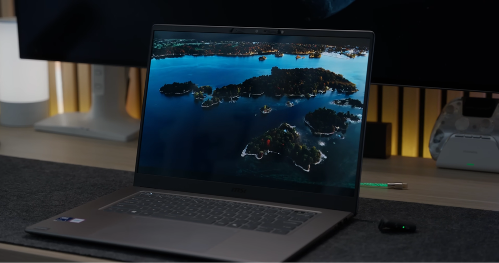 Laptop MSI Modern 16S AI+ G3MG-058VN