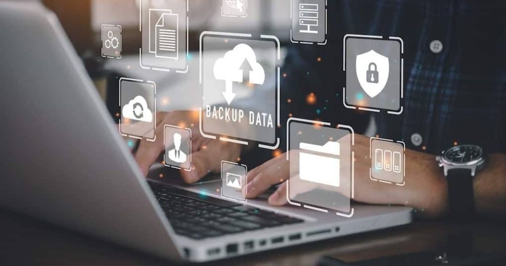 sao lưu dữ liệu trước khi tải reset window