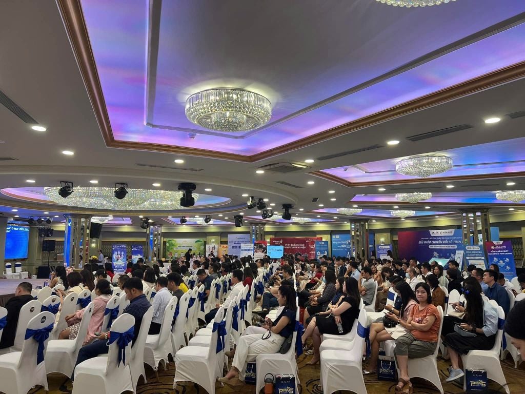 Trung tâm tổ chức sự kiện phường Ô Chợ Dừa